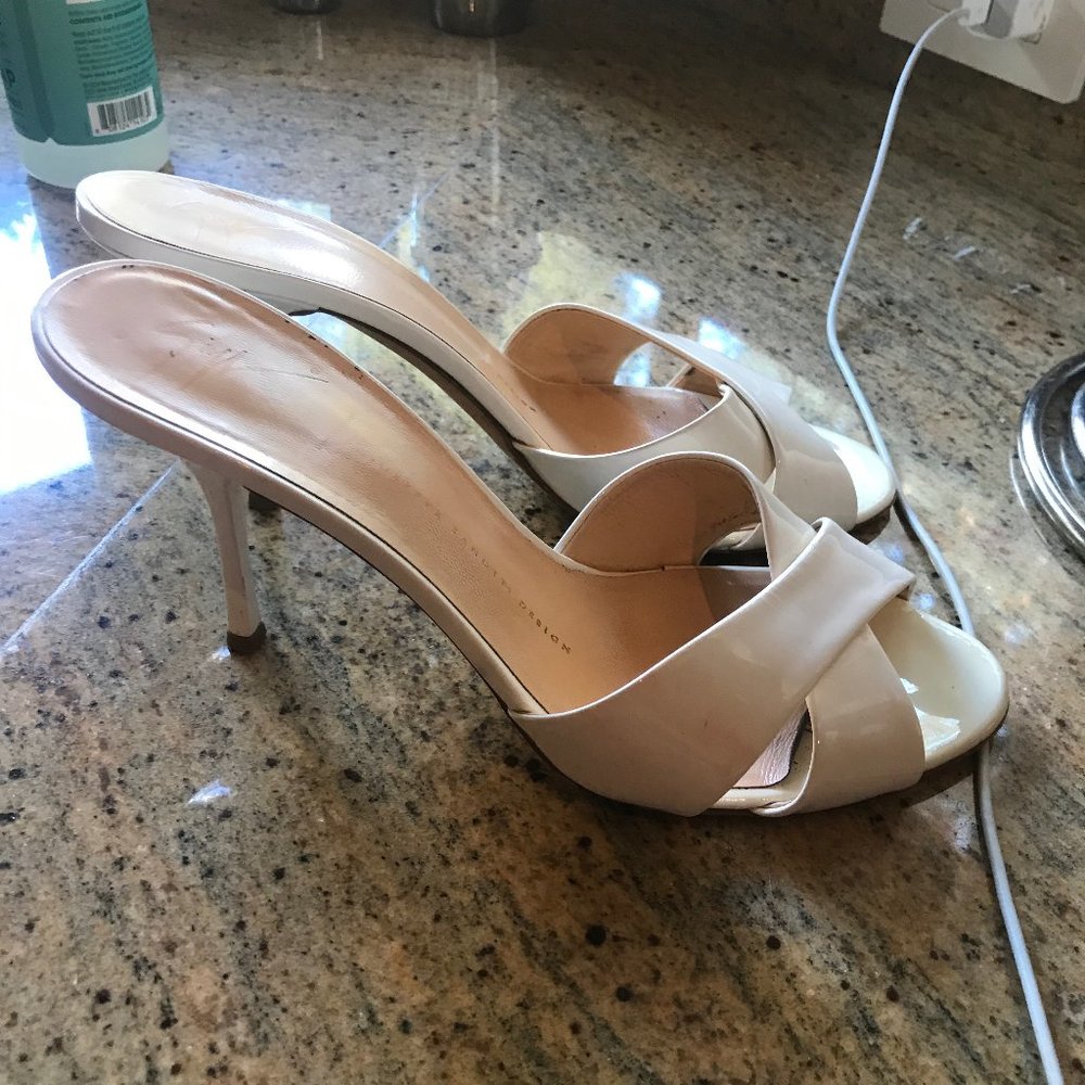 Gorgeous Nude Giuseppe Heels